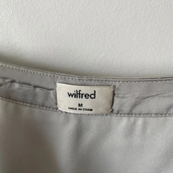 Aritzia Wilfred Satin V  neck Mini Slip Dress Silver Size Medium - Picture 5 of 6